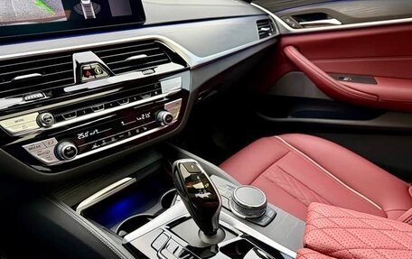 BMW 5 серия, 2023 год, 6 480 000 рублей, 16 фотография