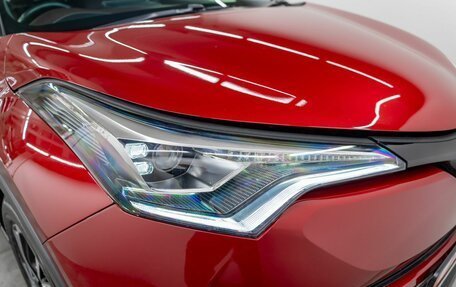 Toyota C-HR I рестайлинг, 2018 год, 2 085 000 рублей, 19 фотография