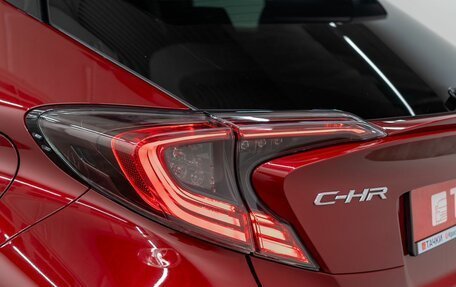 Toyota C-HR I рестайлинг, 2018 год, 2 085 000 рублей, 20 фотография