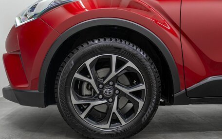 Toyota C-HR I рестайлинг, 2018 год, 2 085 000 рублей, 18 фотография