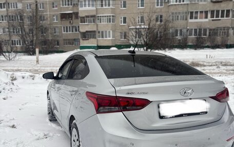Hyundai Solaris II рестайлинг, 2017 год, 1 135 000 рублей, 5 фотография