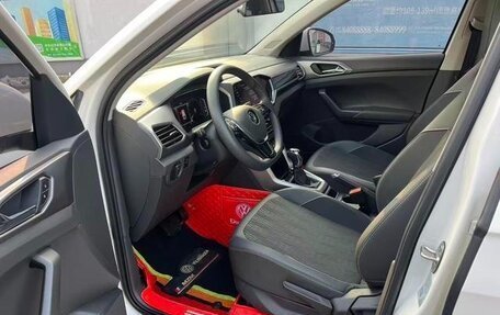 Volkswagen T-Cross I, 2022 год, 1 370 000 рублей, 7 фотография