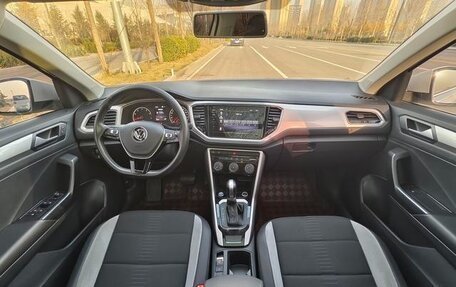 Volkswagen T-Roc I, 2022 год, 1 300 000 рублей, 11 фотография