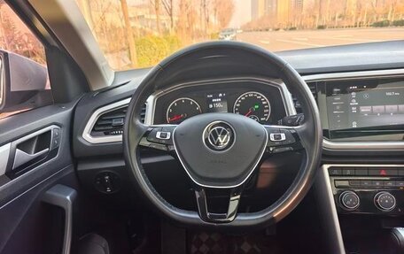 Volkswagen T-Roc I, 2022 год, 1 300 000 рублей, 7 фотография