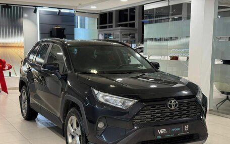 Toyota RAV4, 2020 год, 2 685 000 рублей, 3 фотография