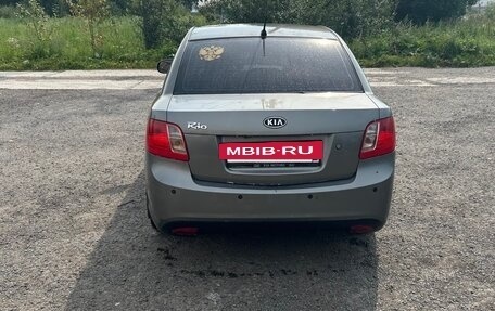 KIA Rio II, 2010 год, 400 000 рублей, 13 фотография