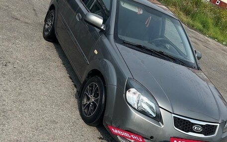 KIA Rio II, 2010 год, 400 000 рублей, 19 фотография