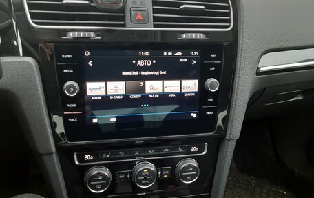 Volkswagen Golf VII, 2018 год, 1 650 000 рублей, 10 фотография