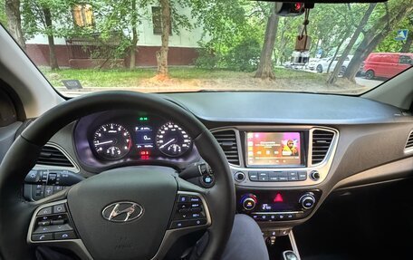 Hyundai Solaris II рестайлинг, 2019 год, 1 450 000 рублей, 4 фотография