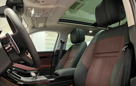 Land Rover Range Rover Evoque II, 2025 год, 6 250 000 рублей, 25 фотография