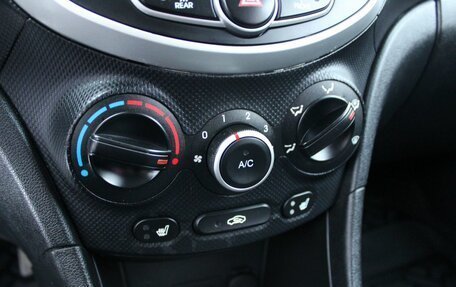 Hyundai Solaris II рестайлинг, 2013 год, 729 000 рублей, 10 фотография