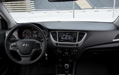 Hyundai Solaris II рестайлинг, 2021 год, 1 348 000 рублей, 7 фотография