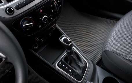 Hyundai Solaris II рестайлинг, 2021 год, 1 348 000 рублей, 10 фотография