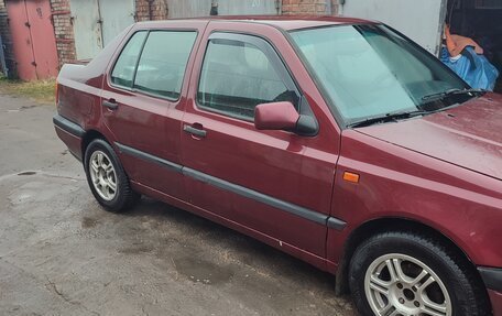 Volkswagen Vento, 1993 год, 150 000 рублей, 4 фотография