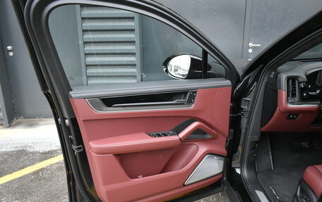 Porsche Cayenne III, 2025 год, 19 999 000 рублей, 29 фотография