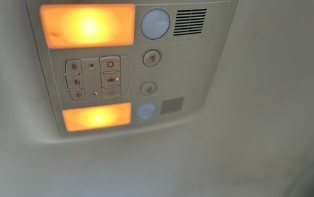 Audi A8, 2005 год, 490 000 рублей, 7 фотография