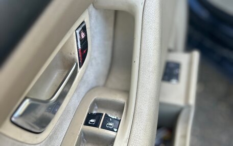 Audi A8, 2005 год, 490 000 рублей, 27 фотография