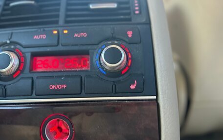 Audi A8, 2005 год, 490 000 рублей, 37 фотография