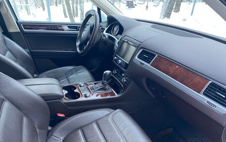 Volkswagen Touareg III, 2017 год, 4 200 000 рублей, 11 фотография