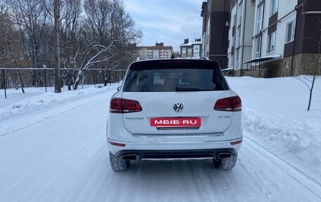 Volkswagen Touareg III, 2017 год, 4 200 000 рублей, 6 фотография