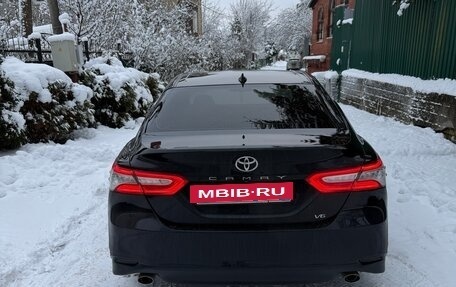 Toyota Camry, 2019 год, 2 800 000 рублей, 3 фотография