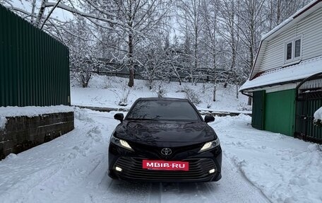 Toyota Camry, 2019 год, 2 800 000 рублей, 4 фотография