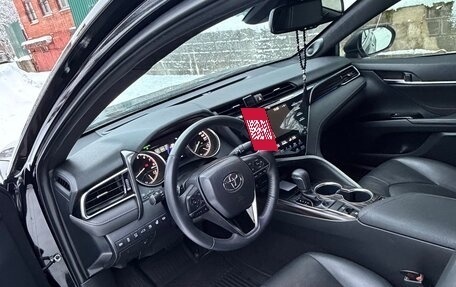 Toyota Camry, 2019 год, 2 800 000 рублей, 9 фотография