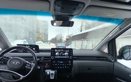Hyundai Staria, 2021 год, 5 900 000 рублей, 4 фотография
