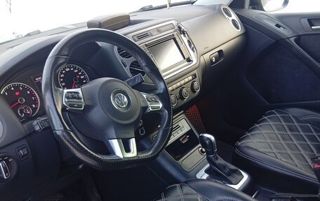 Volkswagen Tiguan I, 2016 год, 2 000 000 рублей, 3 фотография