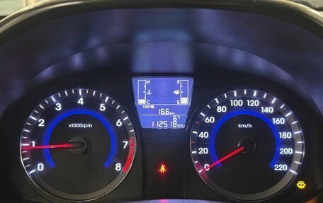 Hyundai Solaris II рестайлинг, 2015 год, 875 000 рублей, 14 фотография