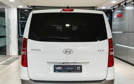 Hyundai H-1 II рестайлинг, 2020 год, 3 395 000 рублей, 5 фотография