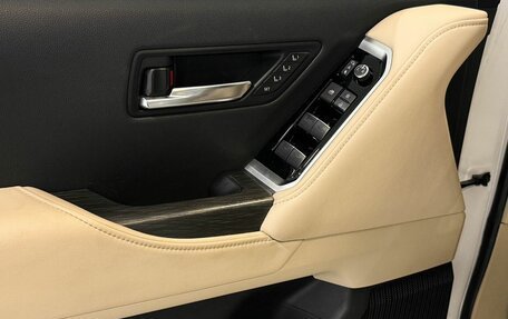 Toyota Land Cruiser, 2022 год, 9 885 000 рублей, 11 фотография