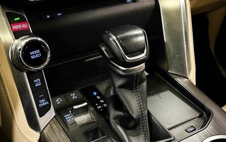 Toyota Land Cruiser, 2022 год, 9 885 000 рублей, 15 фотография