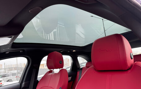 Jaguar F-Pace, 2023 год, 5 130 000 рублей, 17 фотография