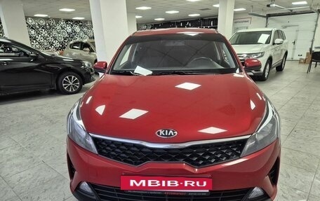 KIA Rio IV, 2021 год, 1 449 000 рублей, 2 фотография