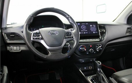 Hyundai Solaris II рестайлинг, 2022 год, 1 715 000 рублей, 11 фотография