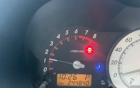 Toyota Ist II, 2003 год, 530 000 рублей, 4 фотография