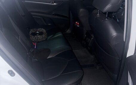 Toyota Camry, 2020 год, 2 850 000 рублей, 7 фотография