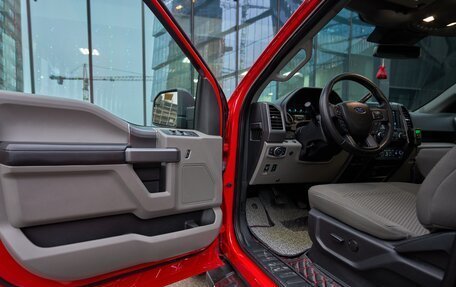 Ford F-150 XIII, 2019 год, 4 990 000 рублей, 15 фотография