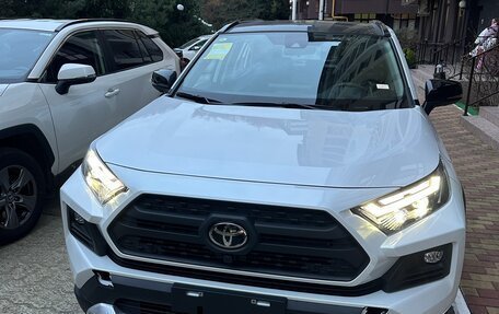 Toyota RAV4, 2025 год, 4 300 000 рублей, 5 фотография