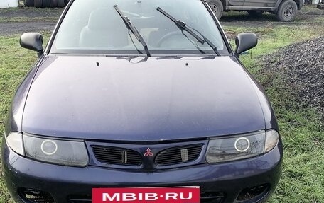 Mitsubishi Carisma I, 1998 год, 100 000 рублей, 2 фотография