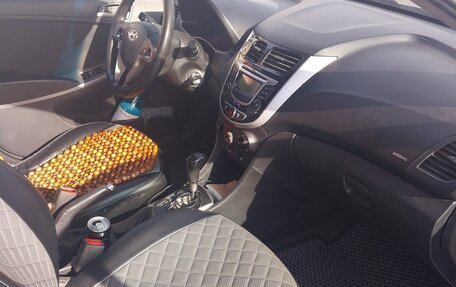 Hyundai Solaris II рестайлинг, 2015 год, 399 000 рублей, 6 фотография