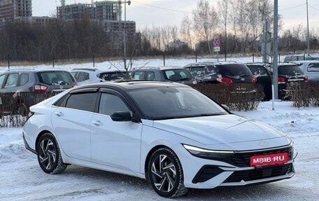 Hyundai Elantra, 2023 год, 2 180 000 рублей, 2 фотография