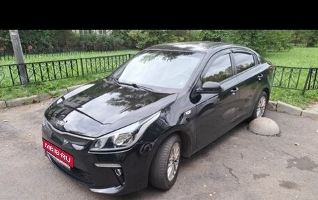 KIA Rio IV, 2018 год, 800 000 рублей, 2 фотография
