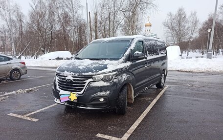 Hyundai H-1 II рестайлинг, 2019 год, 3 250 000 рублей, 5 фотография