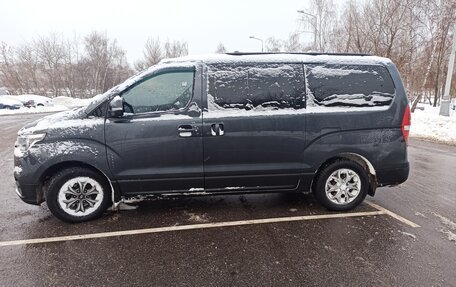Hyundai H-1 II рестайлинг, 2019 год, 3 250 000 рублей, 12 фотография