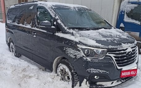 Hyundai H-1 II рестайлинг, 2019 год, 3 250 000 рублей, 13 фотография