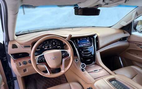 Cadillac Escalade IV, 2015 год, 2 950 000 рублей, 21 фотография