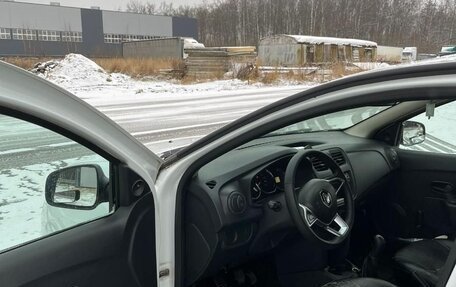 Renault Logan II, 2020 год, 690 000 рублей, 11 фотография