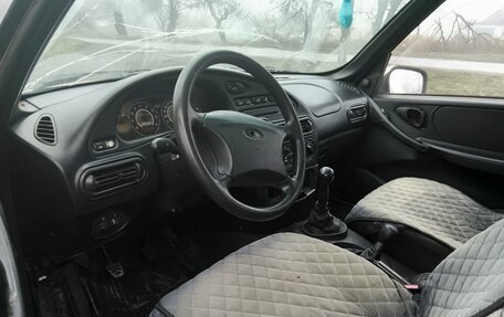 Chevrolet Niva I рестайлинг, 2004 год, 260 000 рублей, 14 фотография